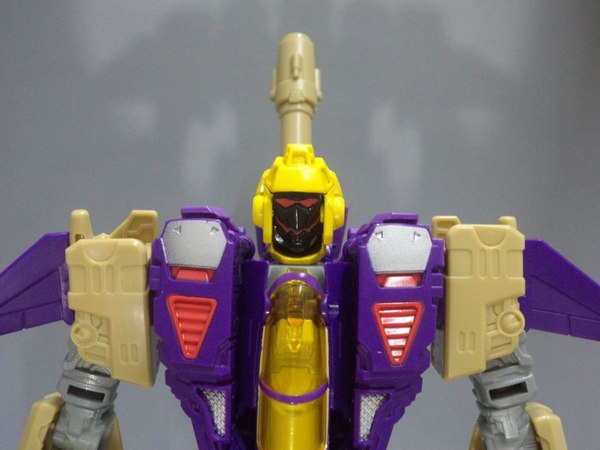 New Transformers Generations Blitzwing Versus Springer Images Show Triple Changer Awesomeness  (22 of 49)